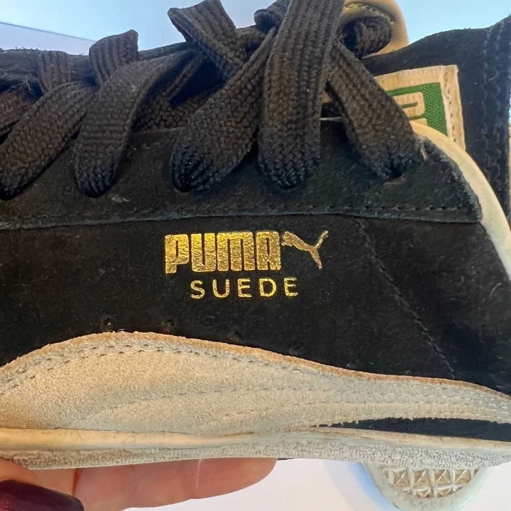 Puma Suede Black & Cream Classic 21 Sneakers, Size 9.5